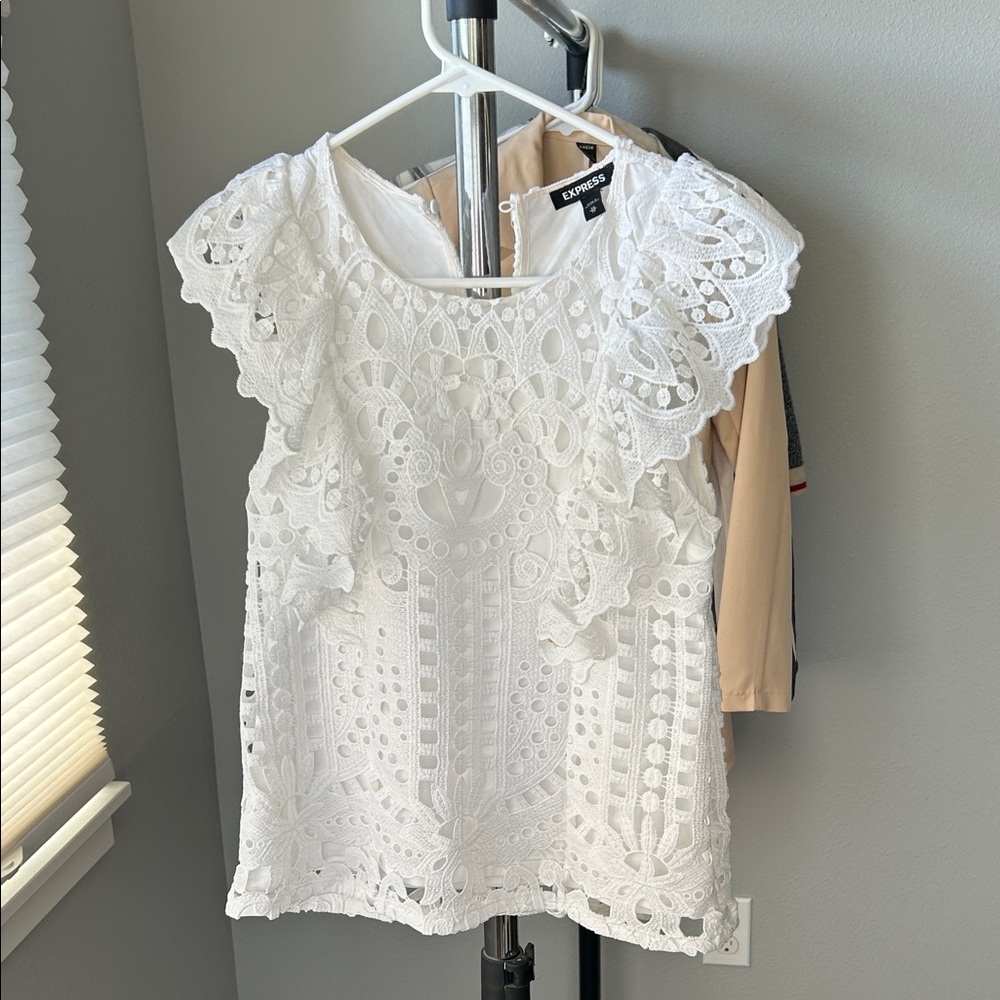 Express Top - Picture 7 of 7